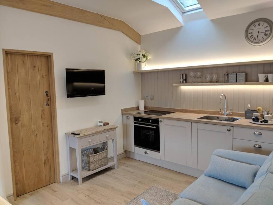 Barley - Cosy Stylish Apartment - Easy Access To Bath And Many Nearby Attractions Box  Esterno foto