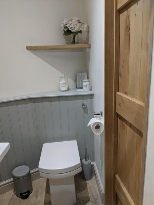 Barley - Cosy Stylish Apartment - Easy Access To Bath And Many Nearby Attractions Box  Esterno foto