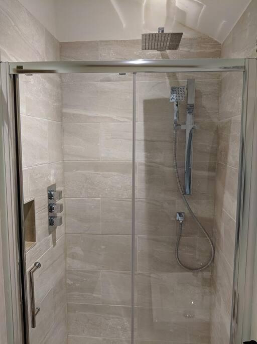 Barley - Cosy Stylish Apartment - Easy Access To Bath And Many Nearby Attractions Box  Esterno foto