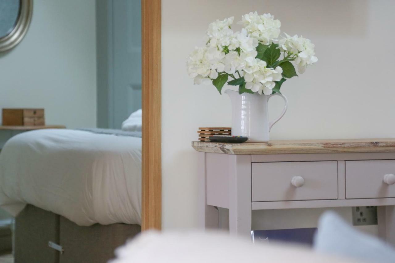 Barley - Cosy Stylish Apartment - Easy Access To Bath And Many Nearby Attractions Box  Esterno foto